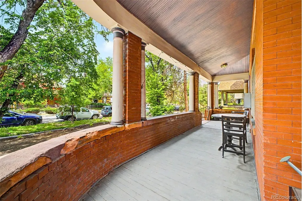 1136 Logan Street Denver CO 80203