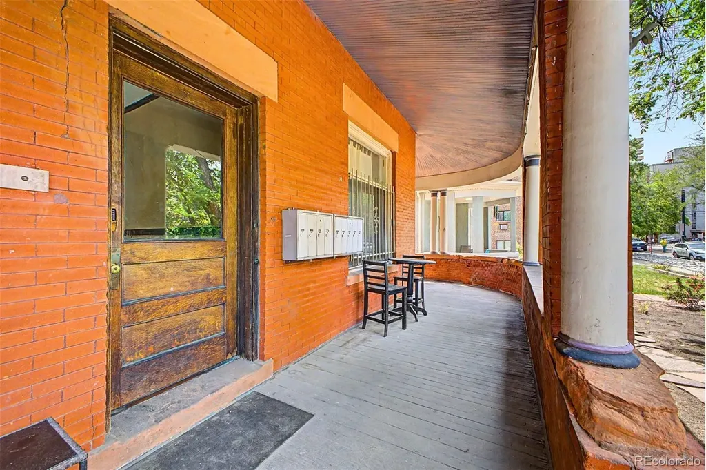 1136 Logan Street Denver CO 80203
