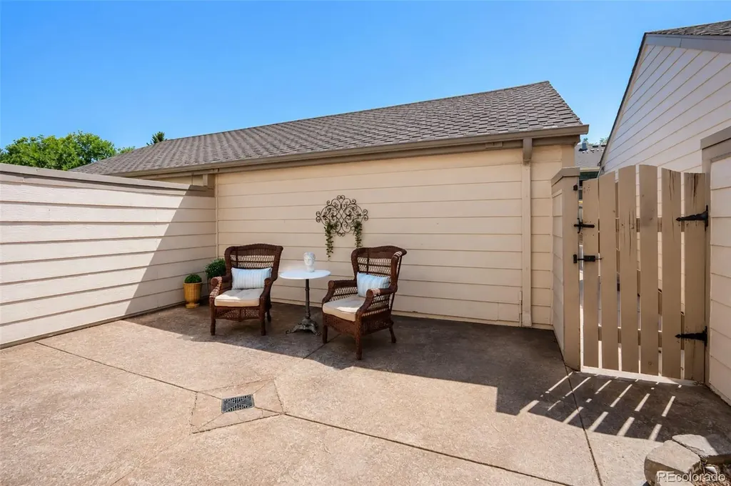 6937 E Briarwood Drive Centennial CO 80112