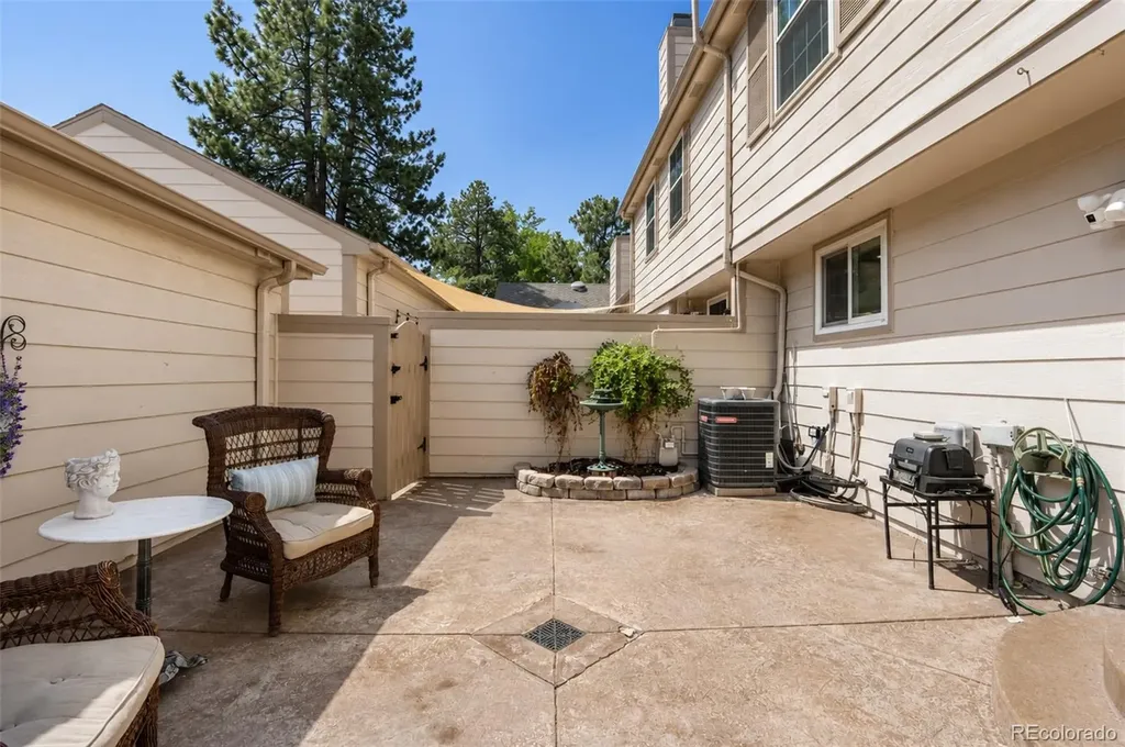 6937 E Briarwood Drive Centennial CO 80112