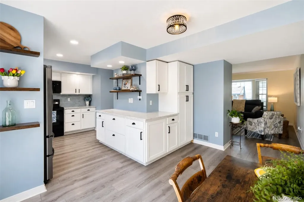 6937 E Briarwood Drive Centennial CO 80112