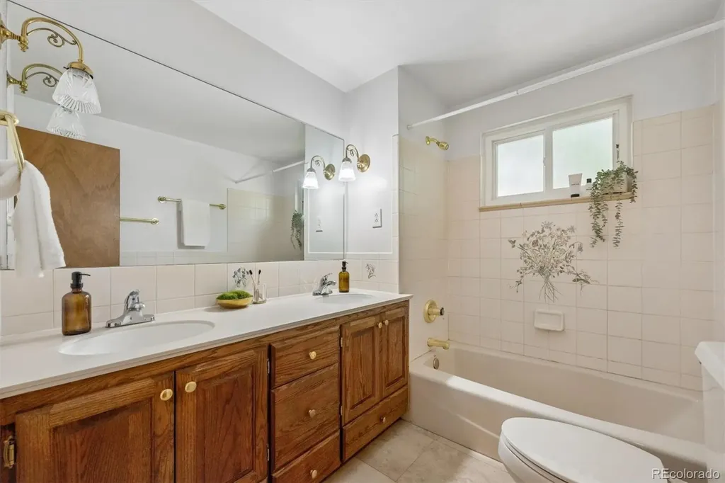 8447 W 24th Avenue Lakewood CO 80215