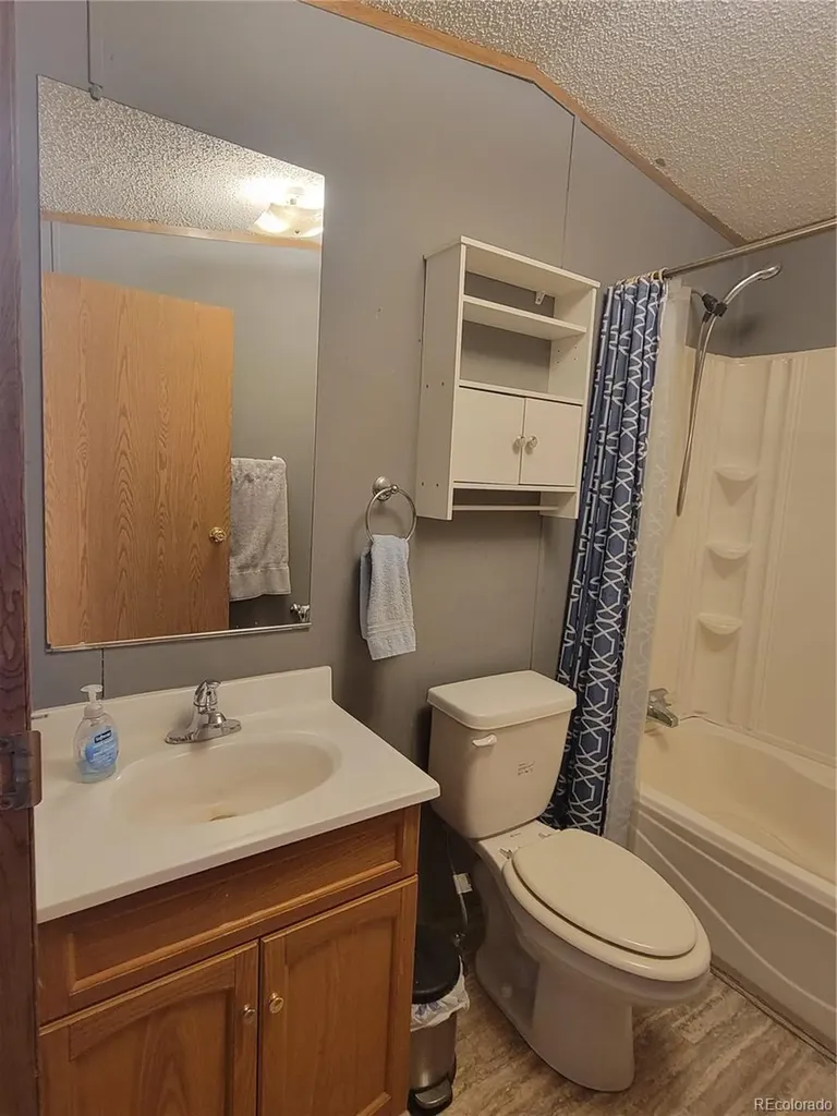 452 Agate Lane Alamosa CO 81101