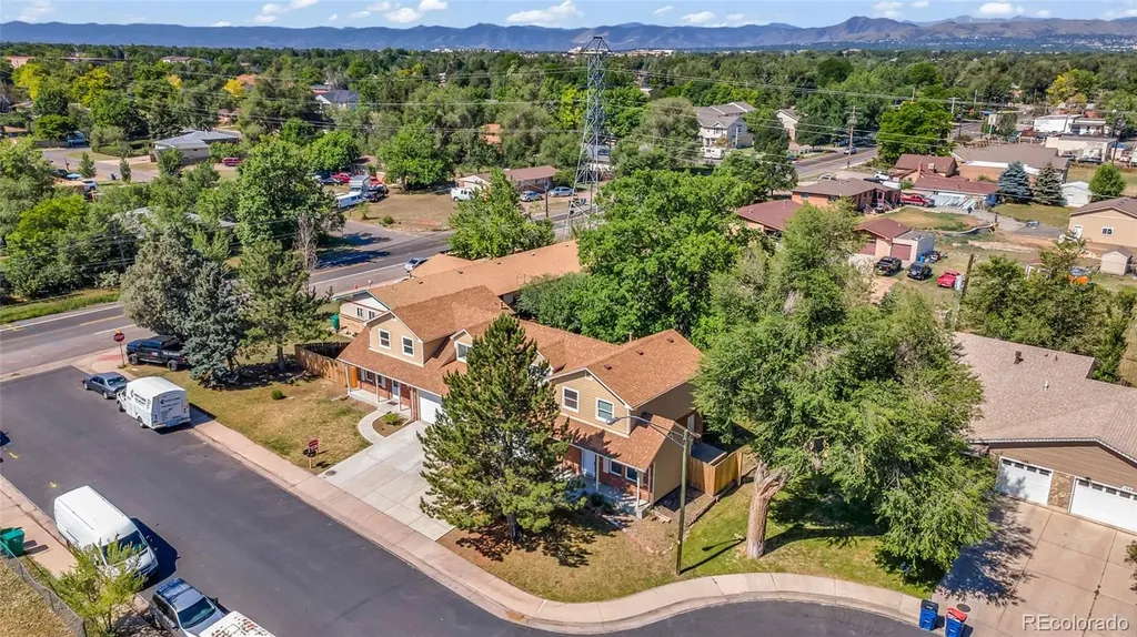129 Eaton Court Lakewood CO 80226