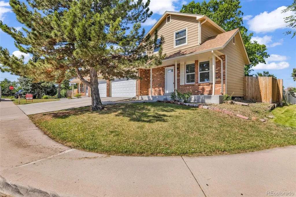 129 Eaton Court Lakewood CO 80226