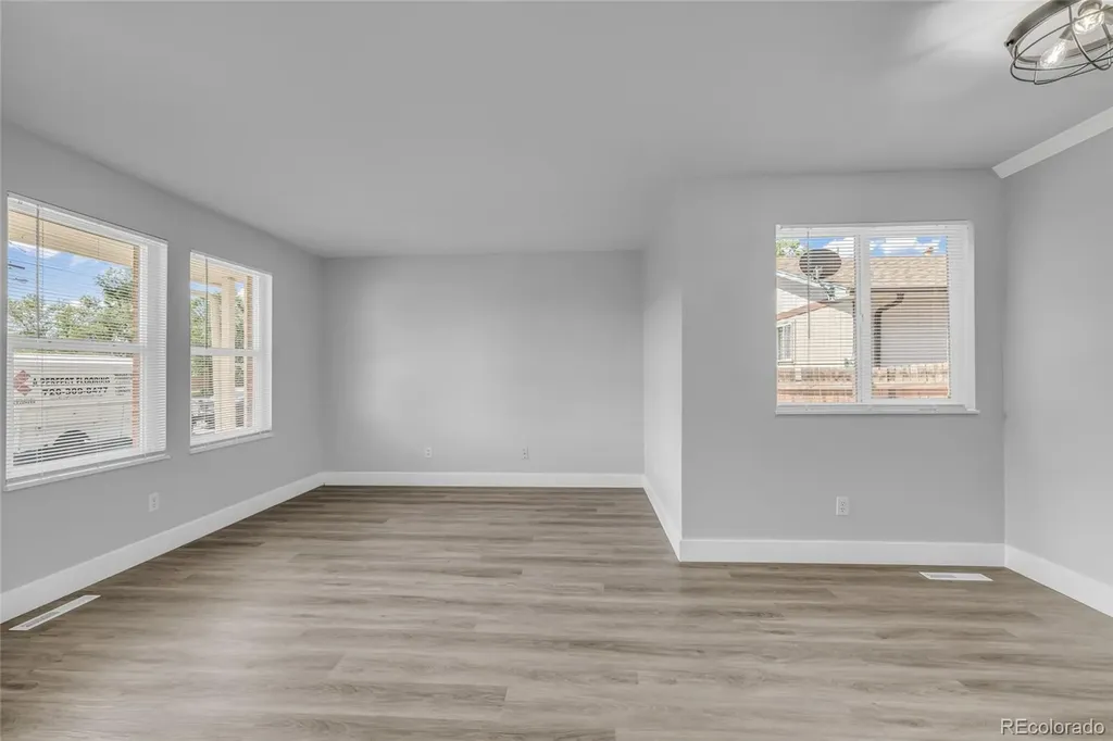 129 Eaton Court Lakewood CO 80226