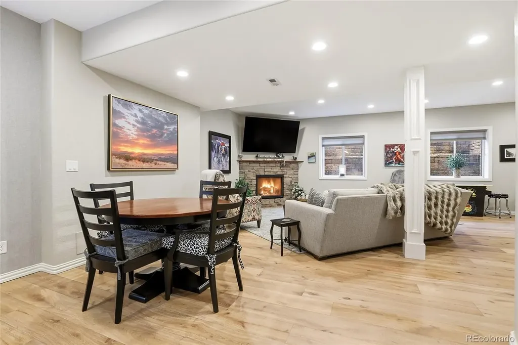 5424 E Dry Creek Circle Centennial CO 80122