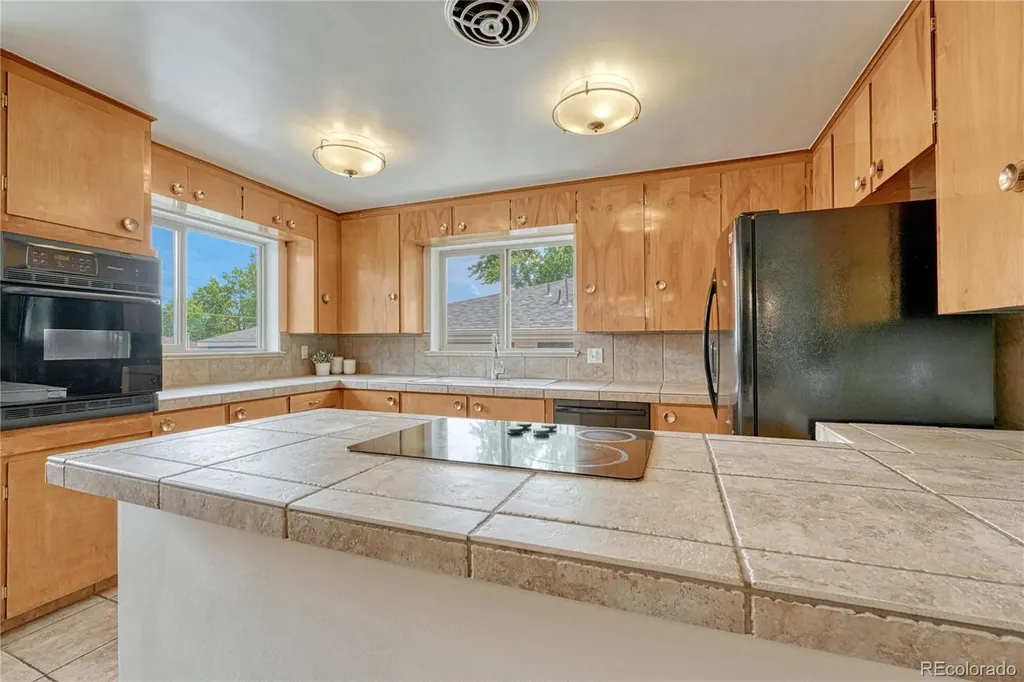 2280 Newland Street Edgewater CO 80214