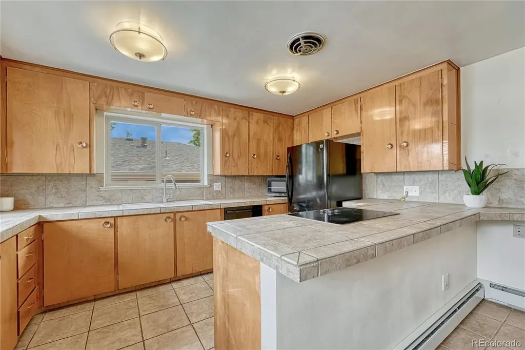 2280 Newland Street Edgewater CO 80214