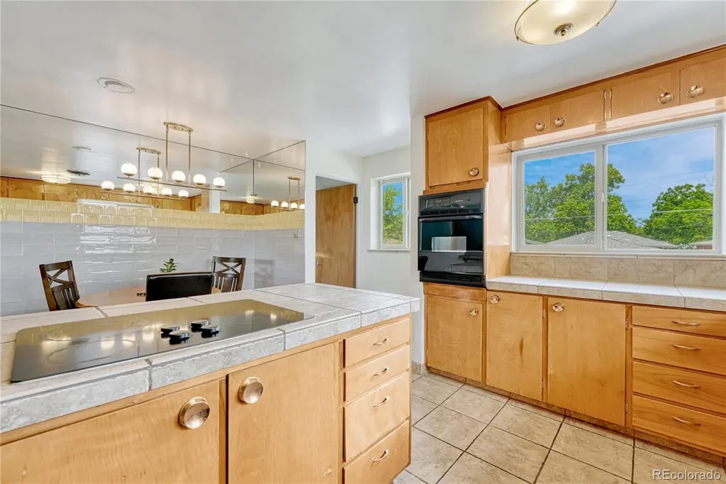 2280 Newland Street Edgewater CO 80214
