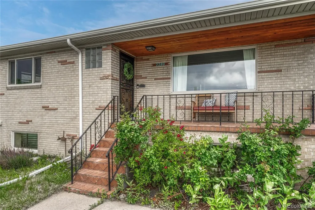2280 Newland Street Edgewater CO 80214