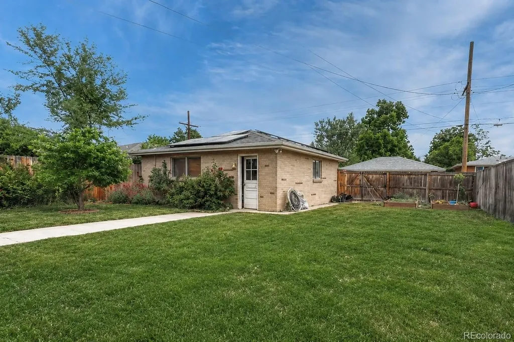 2280 Newland Street Edgewater CO 80214