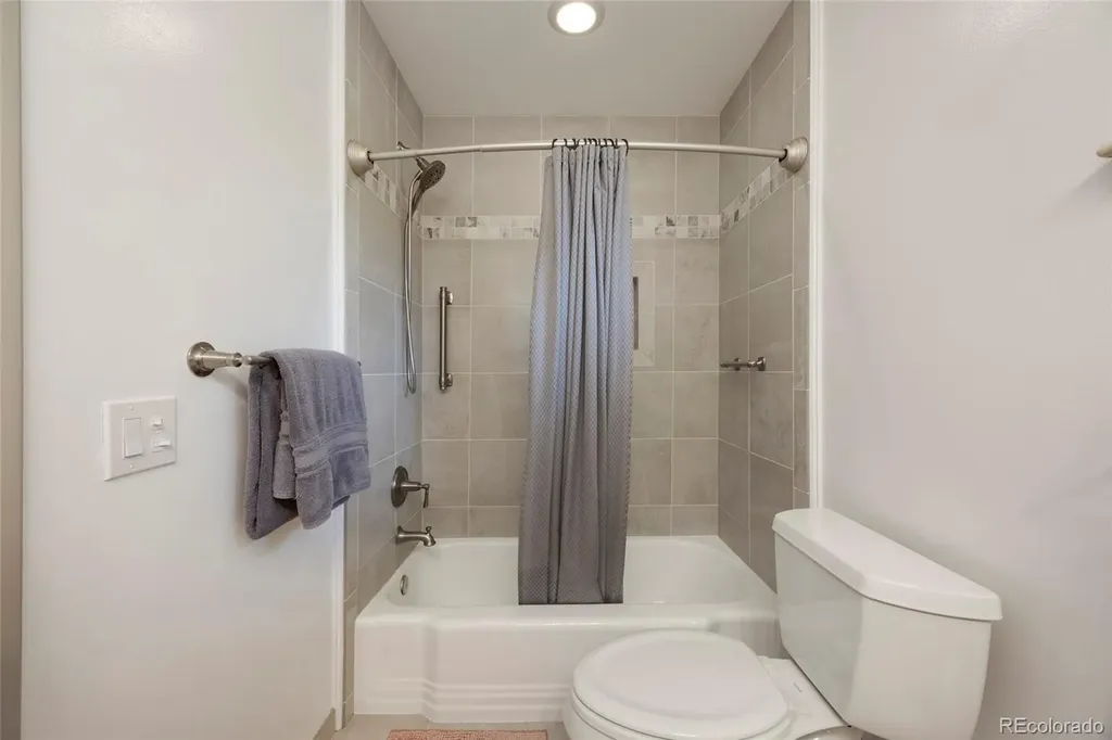 2541 S Kearney Street Denver CO 80222