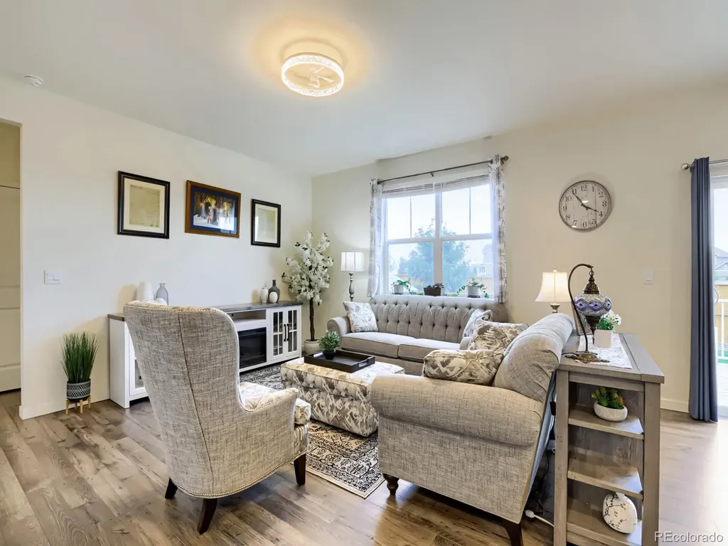 4426 Garnet Way Longmont CO 80504