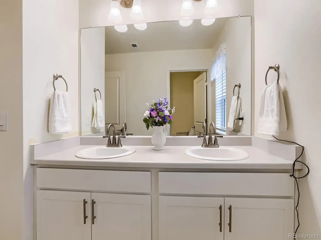 4426 Garnet Way Longmont CO 80504