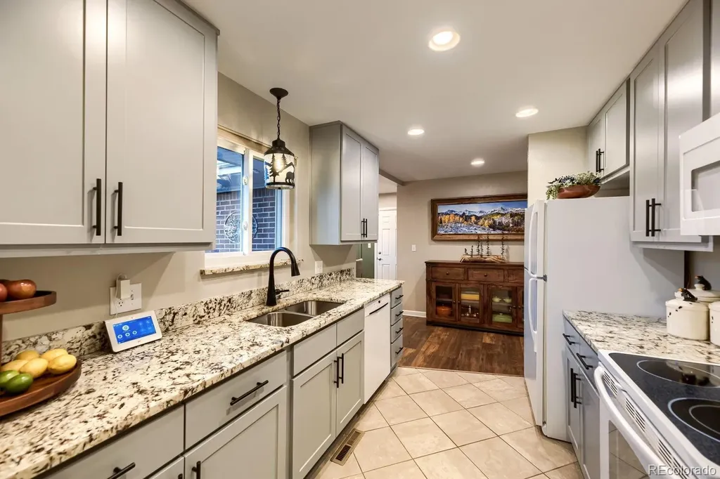 6112 W 63rd Avenue Arvada CO 80003