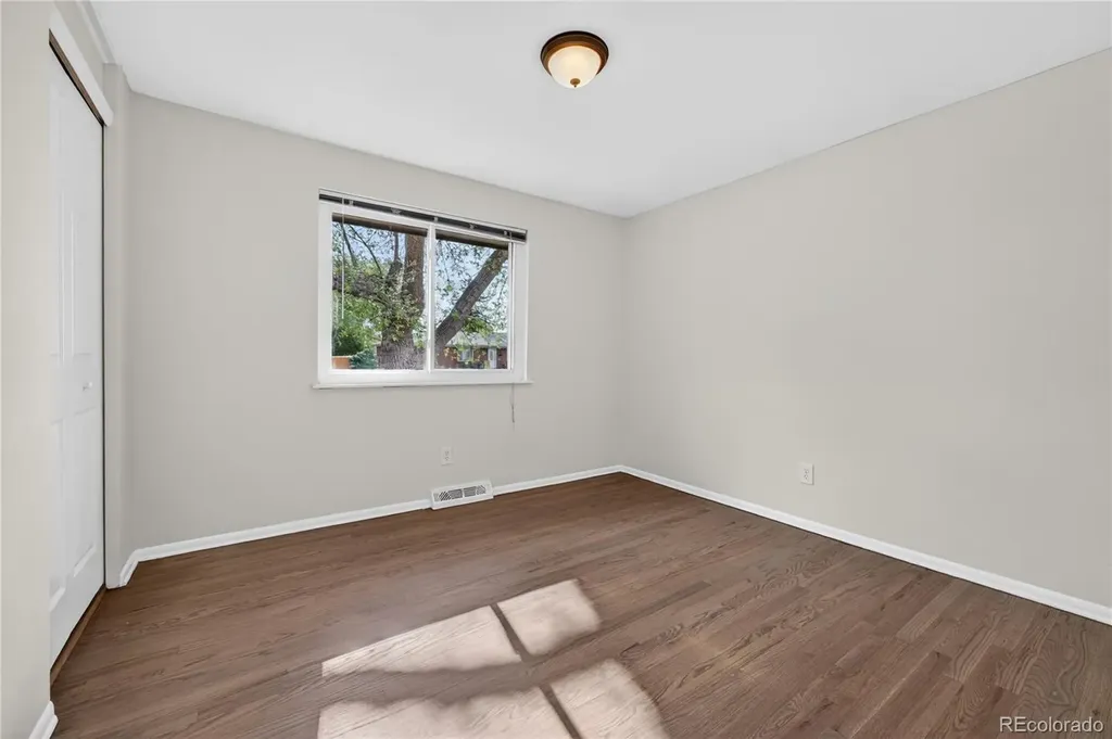 5071 S Irving Street Englewood CO 80110