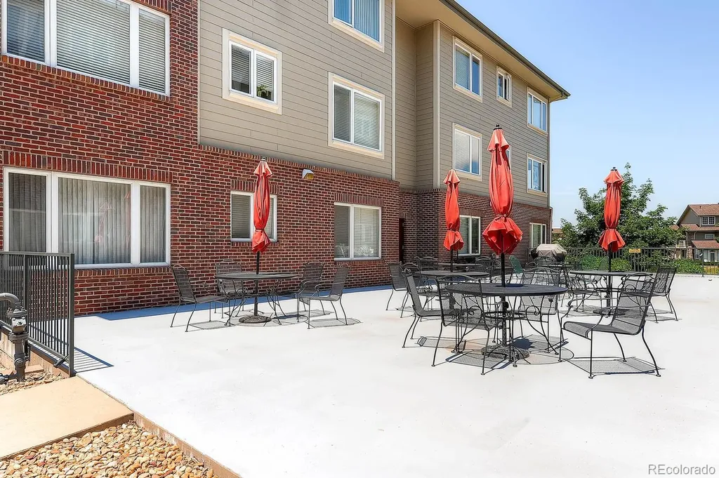 2896 W Riverwalk Circle Littleton CO 80123