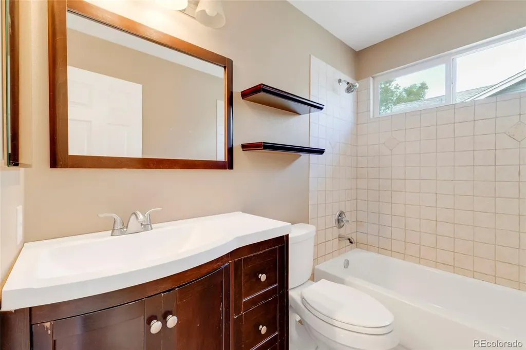9320 Wolfe Street Highlands Ranch CO 80129