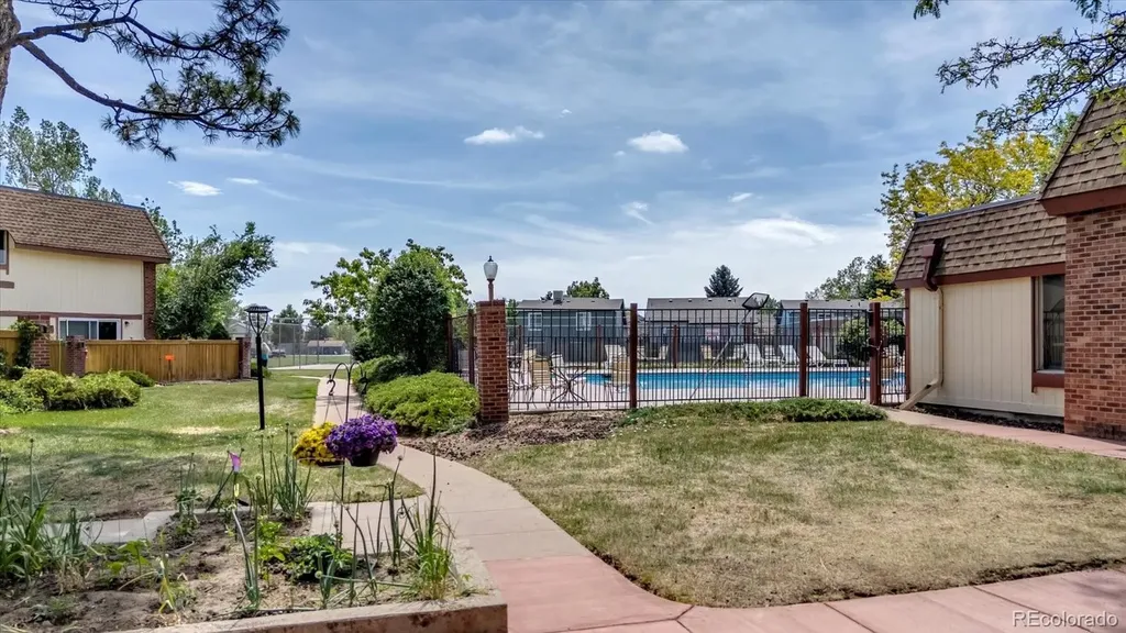 2036 W 101st Avenue Thornton CO 80260