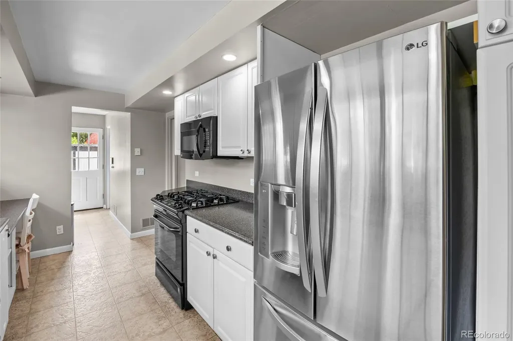 281 Niagara Street Denver CO 80220