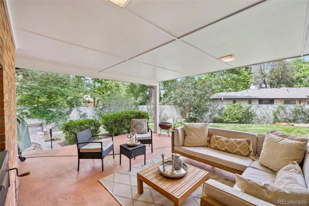 281 Niagara Street Denver CO 80220