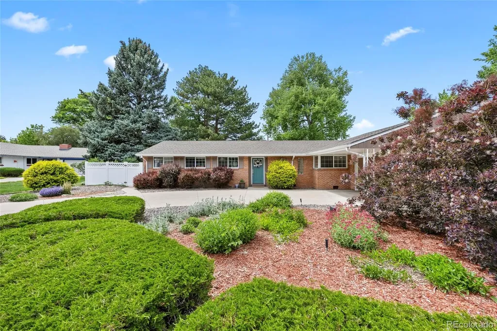 281 Niagara Street Denver CO 80220
