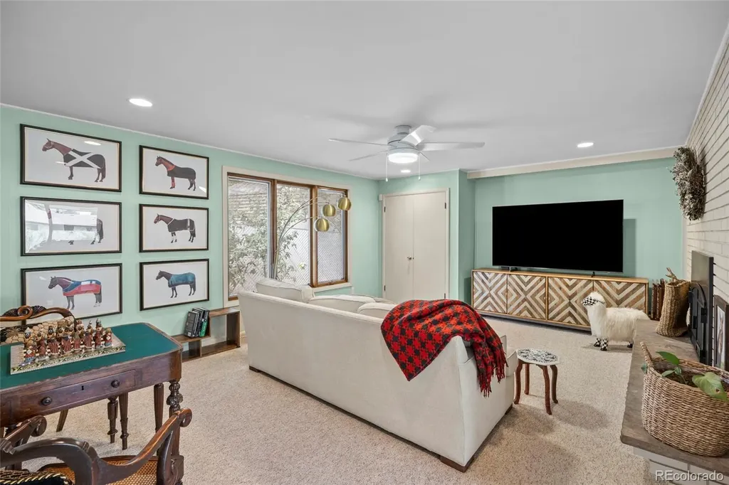 281 Niagara Street Denver CO 80220