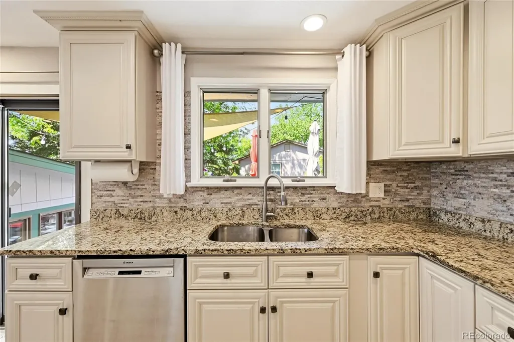 8241 W Pomona Drive Arvada CO 80005