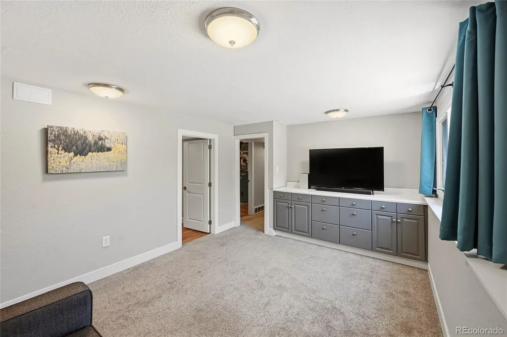 8241 Pomona Drive Arvada CO 80005