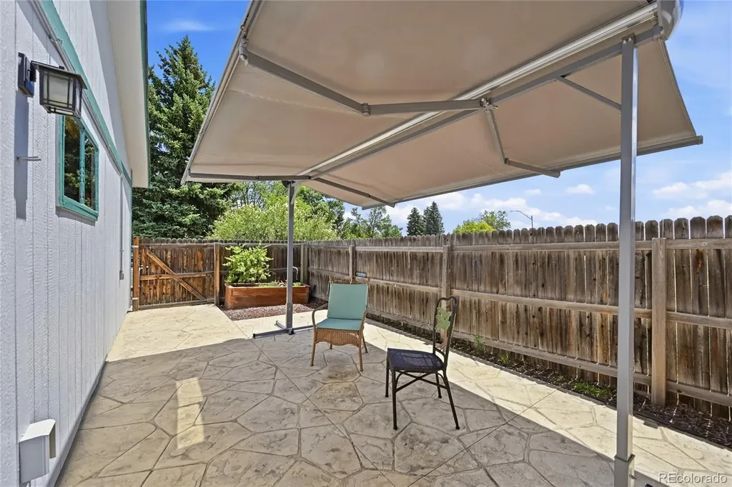 8241 Pomona Drive Arvada CO 80005