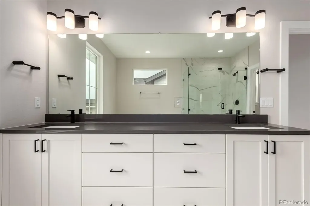 5611 Wheaton Avenue Longmont CO 80503