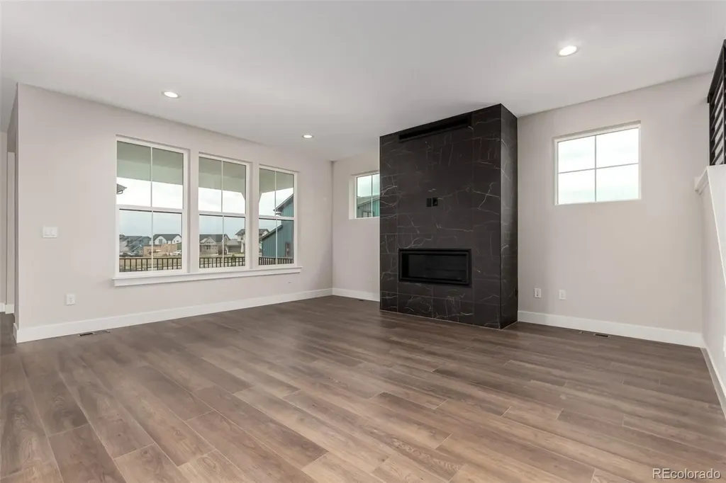 5611 Wheaton Avenue Longmont CO 80503
