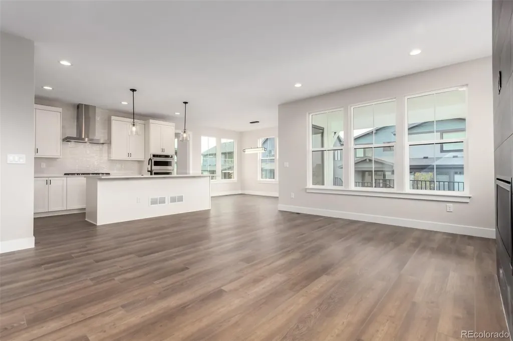 5611 Wheaton Avenue Longmont CO 80503
