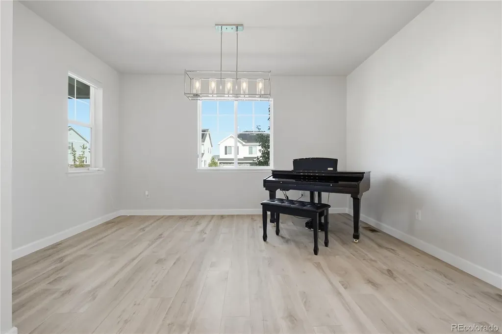 27615 E Geddes Place Aurora CO 80016