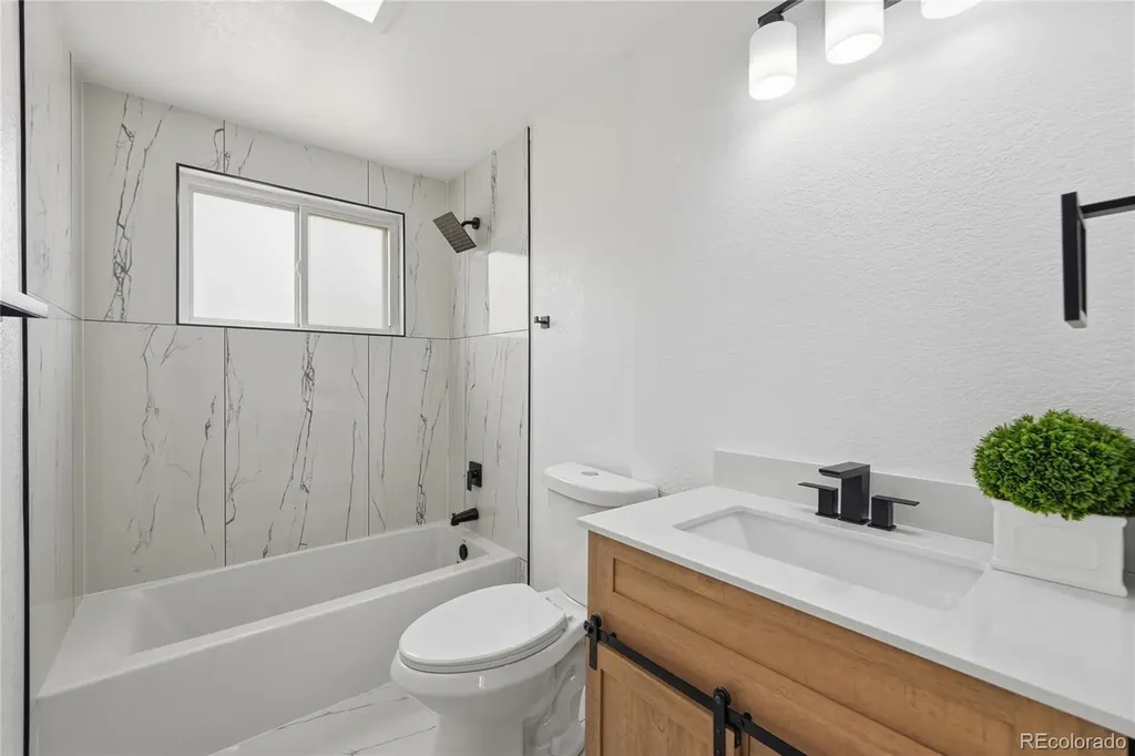 6441 Siegal Court Commerce City CO 80022