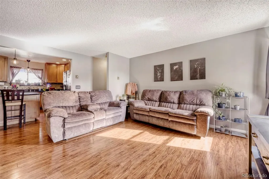 10940 Dahlia Way Thornton CO 80233