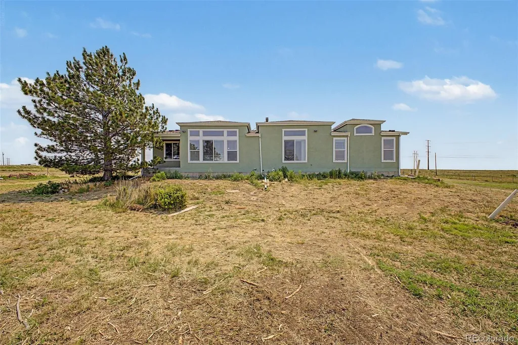 81807 E County Road 22 Deer Trail CO 80105