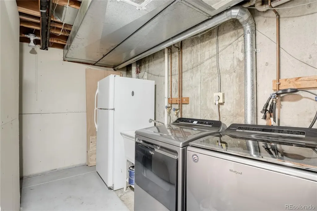 254 Zang Street Lakewood CO 80228