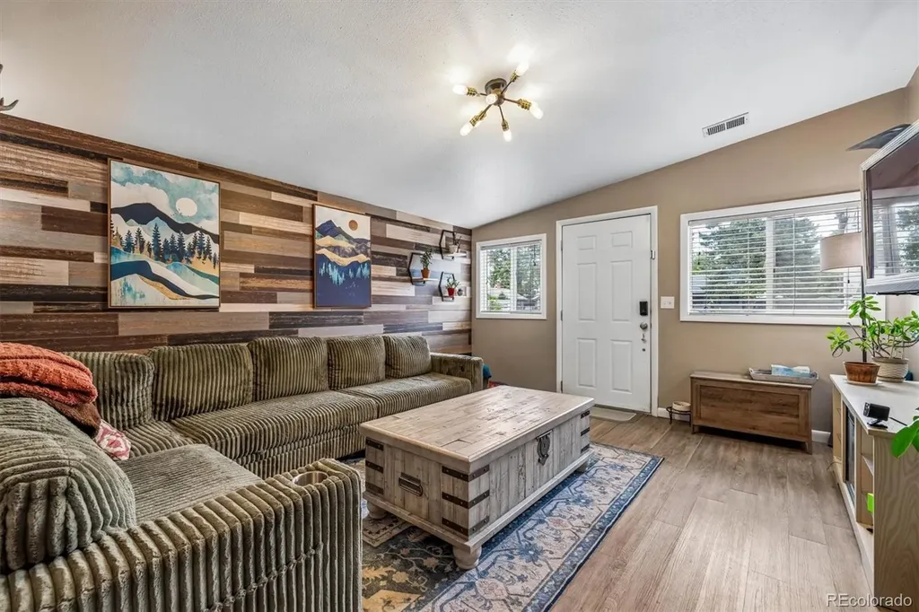 4053 S Lincoln Street Englewood CO 80113