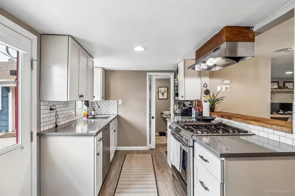 4053 S Lincoln Street Englewood CO 80113