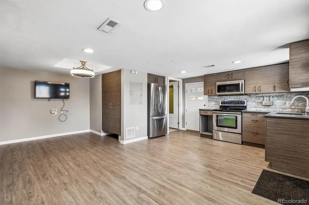 4053 S Lincoln Street Englewood CO 80113