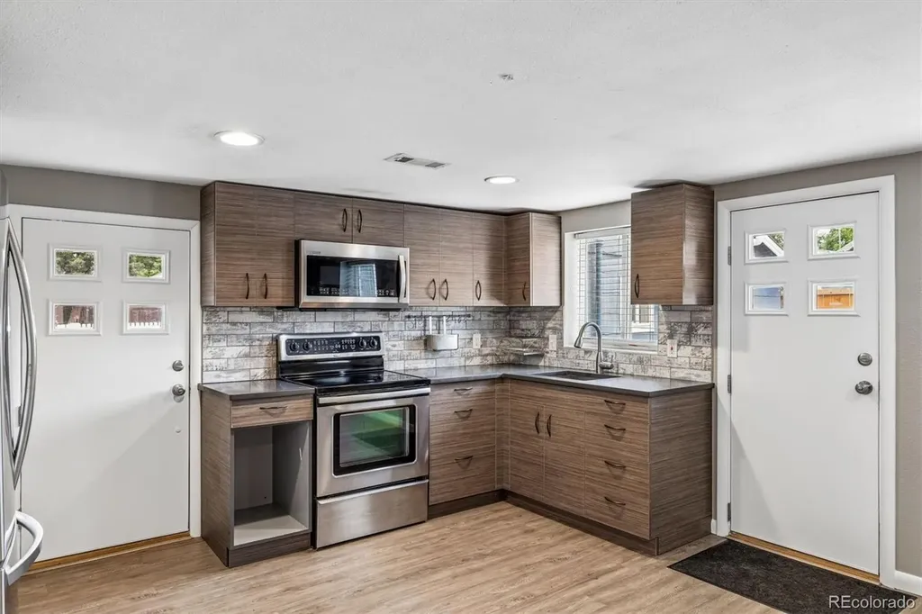 4053 S Lincoln Street Englewood CO 80113