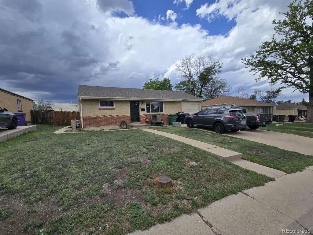 1437 S Yates Street Denver CO 80219
