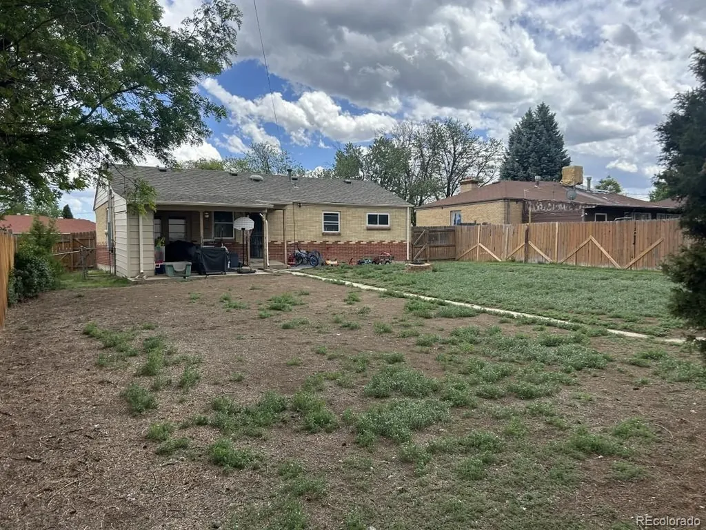 1437 S Yates Street Denver CO 80219