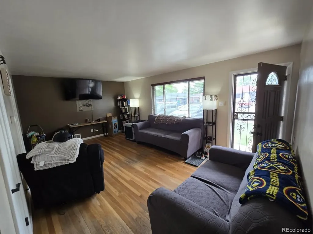 1437 S Yates Street Denver CO 80219