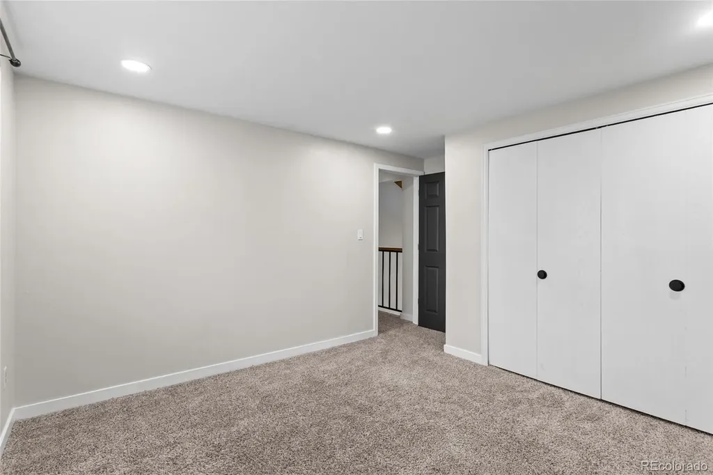 1034 W Peakview Circle Littleton CO 80120