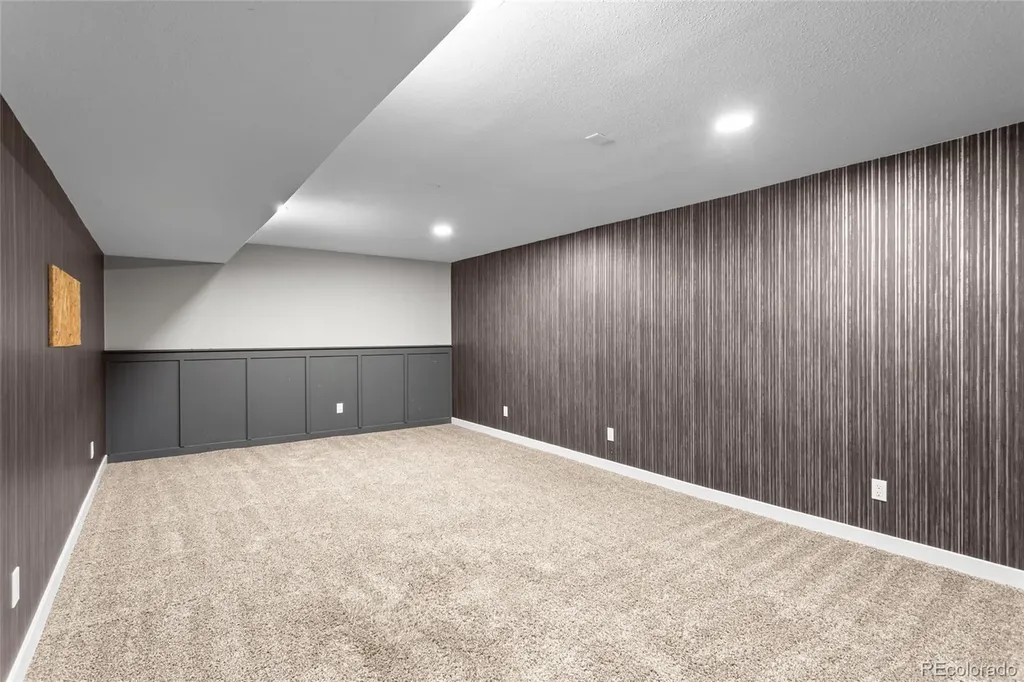 1034 W Peakview Circle Littleton CO 80120