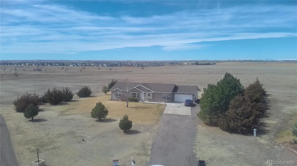 56100 E 33rd Court Strasburg CO 80136