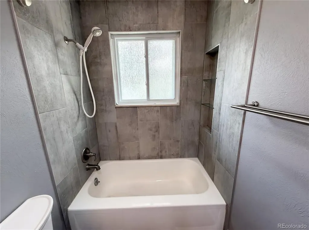 3182 S Xeric Court Denver CO 80231